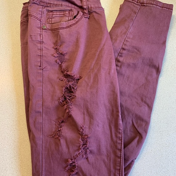 Cranberry colored Hot Kiss jeans - Picture 3 of 3